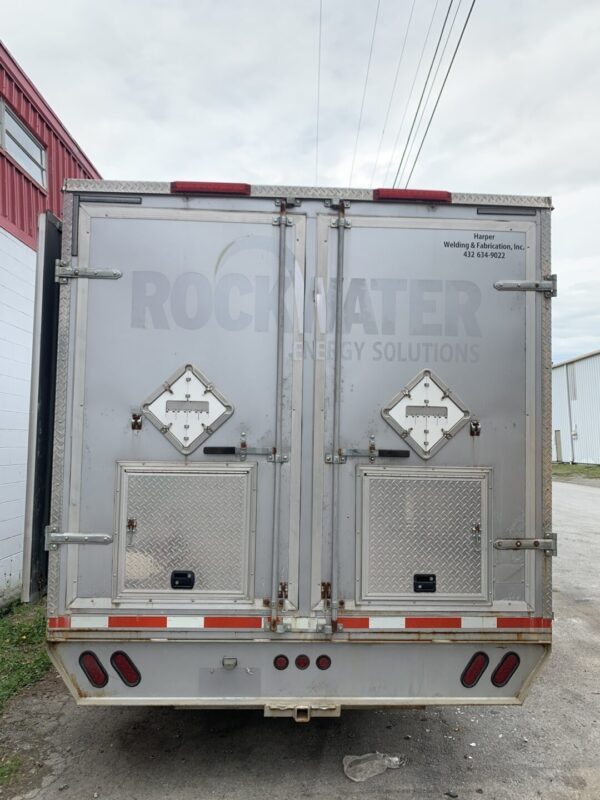 2015 Tiger Trailers Inc. Gooseneck Enclosed Trailer CCR15392 - Image 6