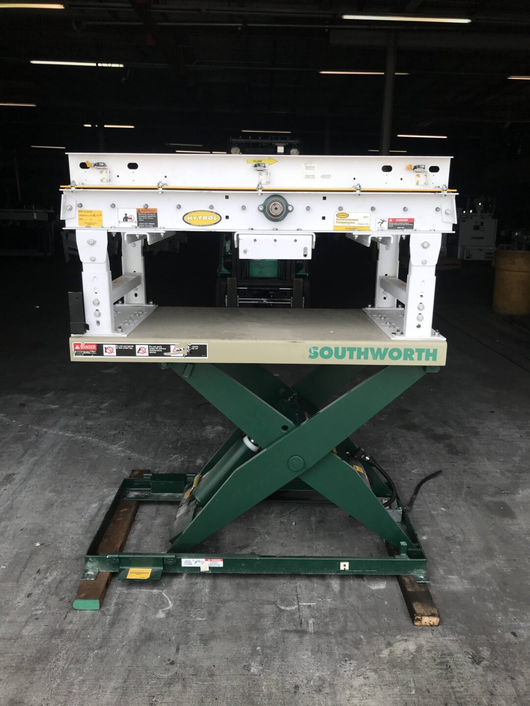 SouthWorth Lift Table LS236 w/ Hytrol 42 In. Conveyor H2416226