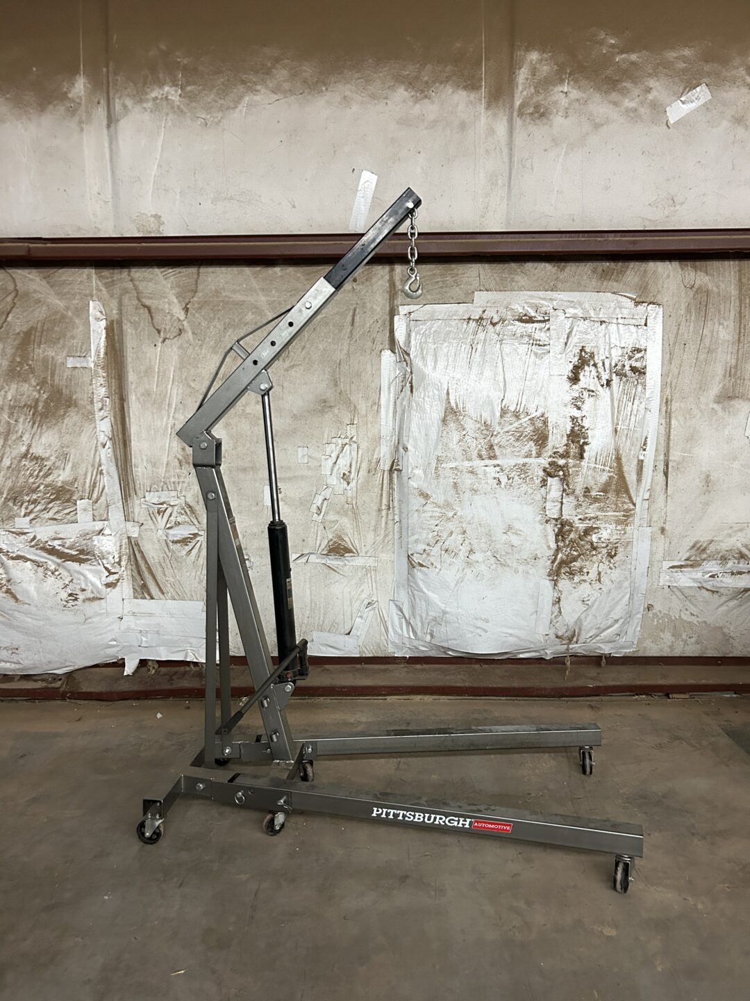Pittsburgh Automotive Heavy Duty 1 Ton Folding Shop Crane 69512