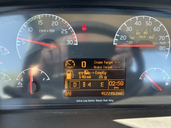 2018 Volvo VNL300 Diesel Tandem Axle Semi MS00393 - Image 9