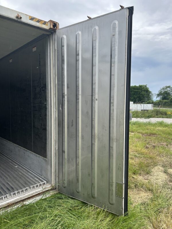 2008 40′ High Cube Refrigerated Storage Container CCR18753 - Image 16