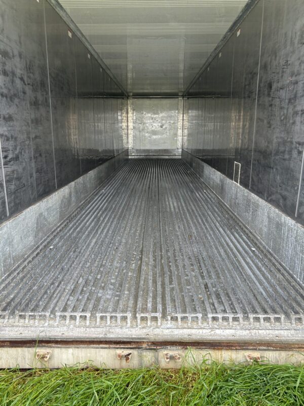 2009 40′ High Cube Refrigerated Storage Container CCR18756 - Image 17