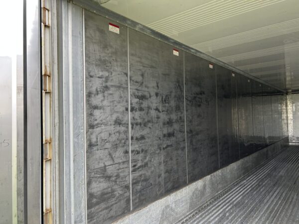 2009 40′ High Cube Refrigerated Storage Container CCR18756 - Image 21