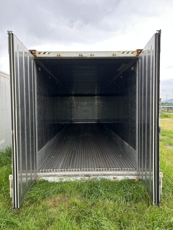2009 40′ High Cube Refrigerated Storage Container CCR18757 - Image 14