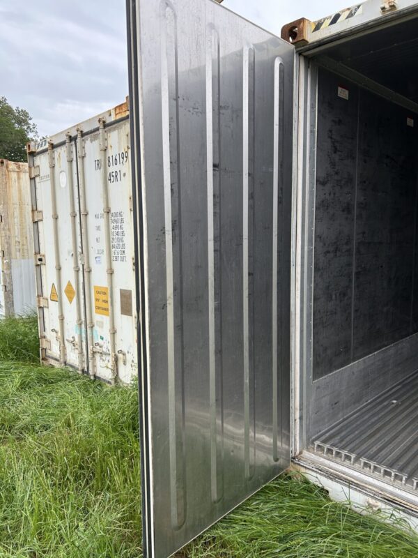2009 40′ High Cube Refrigerated Storage Container CCR18757 - Image 15