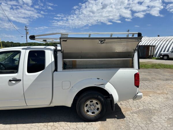 2017 Nissan Frontier Extended Cab Truck w/Topper and Ladder Rack MS00412 - Image 3