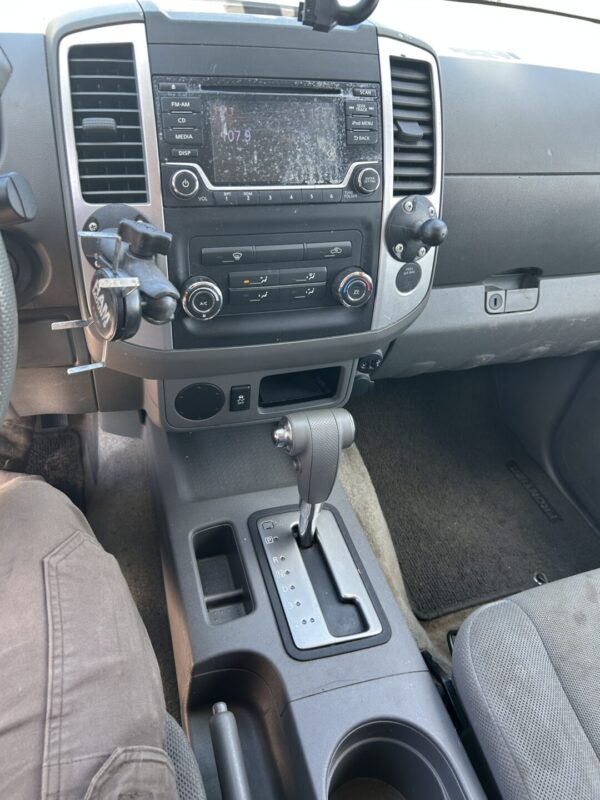 2017 Nissan Frontier Extended Cab Truck w/Topper and Ladder Rack MS00412 - Image 12