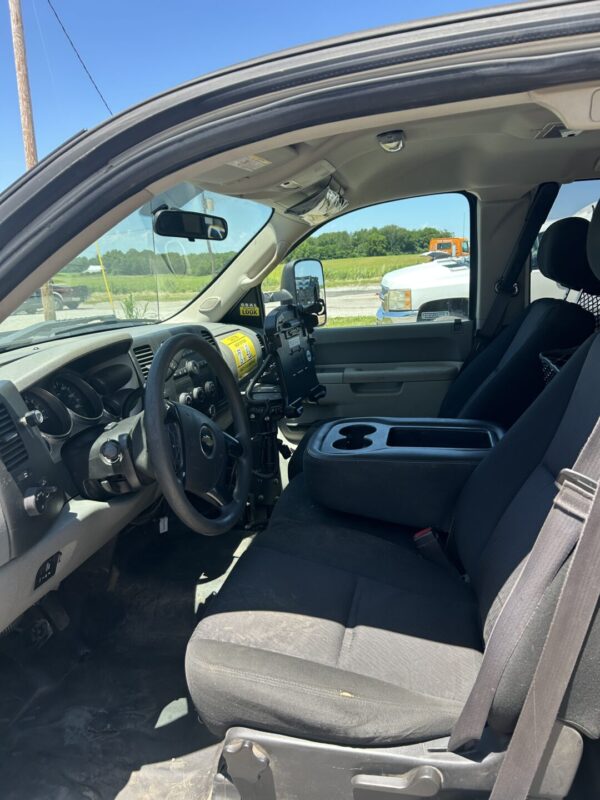 2013 Chevrolet Silverado 3500HD Extended Cab Enclosed Bed Service Truck MS00411 - Image 7