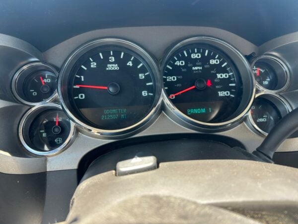 2013 Chevrolet Silverado 3500HD Extended Cab Enclosed Bed Service Truck MS00411 - Image 15