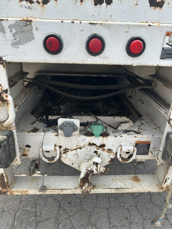 2000 International 4900 TA Diesel Truck with Altec D3060-TR 25,250lb 60' Digger Derrick MS00416 - Image 8
