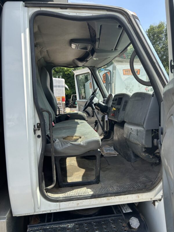 2004 International 4400 Diesel Dump Truck w/Opening Bed Side Panels MS00420 - Image 15