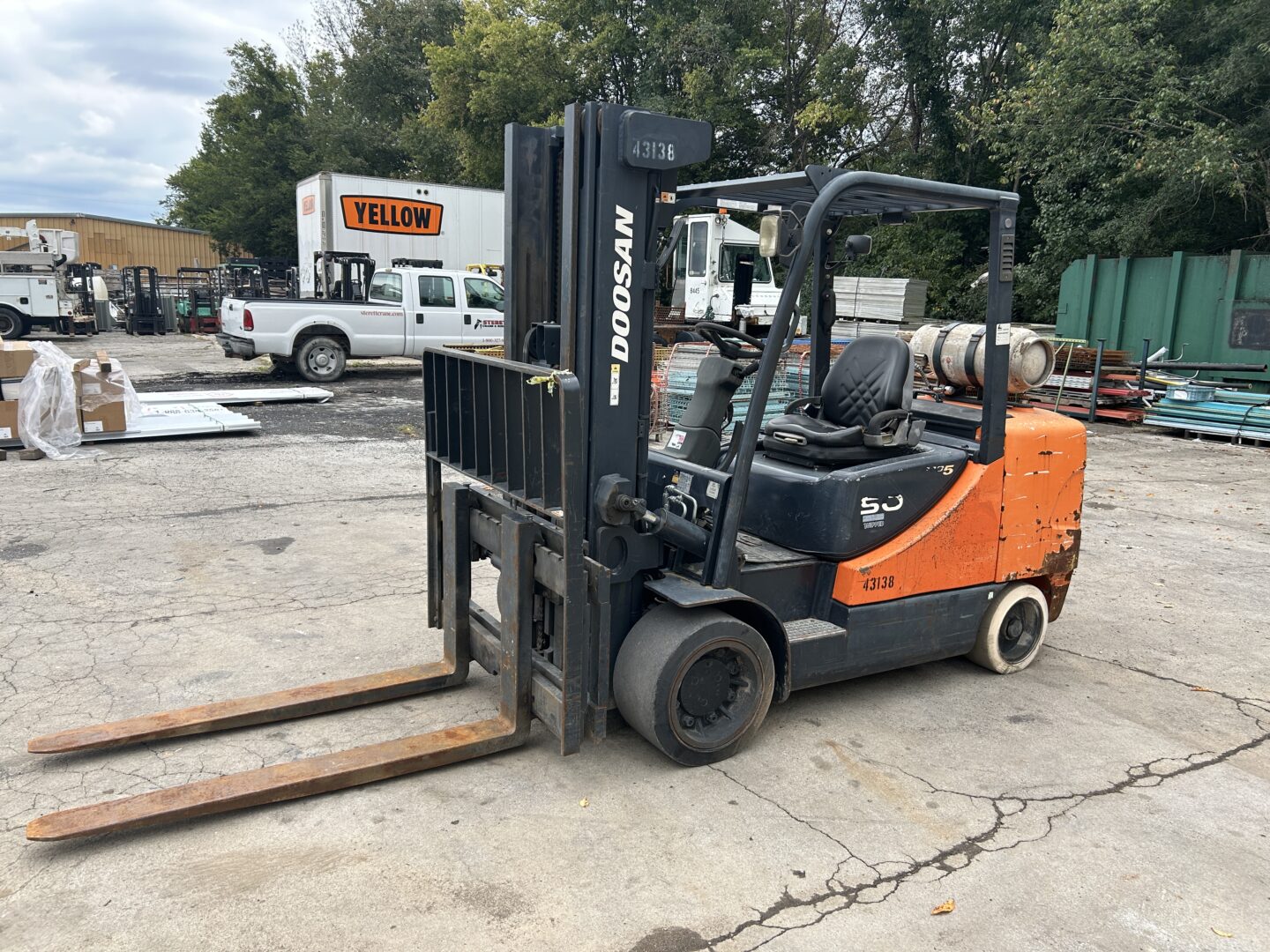 2015 Doosan GC50C-5 Cushion Tire 9550 lb Capacity Forklift CCR18770 - Image 3